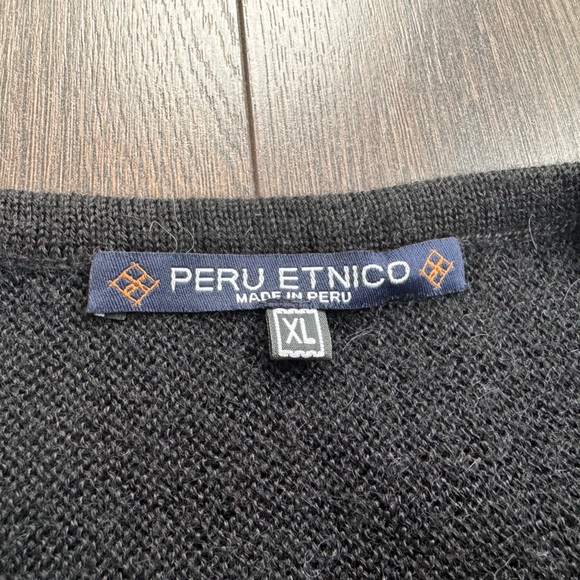 100% Alpaca wool sweater with crochet cuffs and hem - Picture 4 of 5